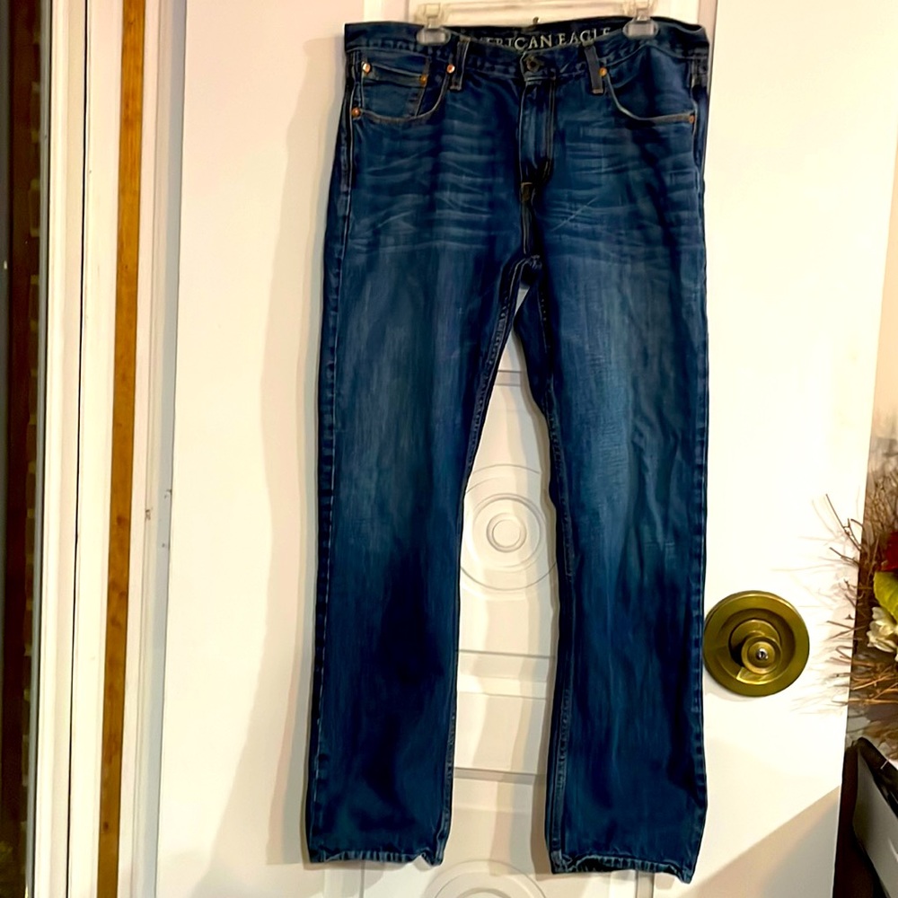 American Eagle men’s jeans